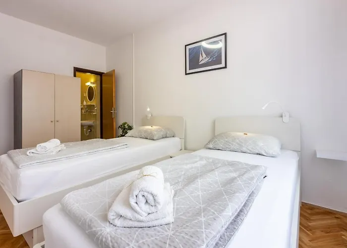 Arya Lägenhet Crikvenica